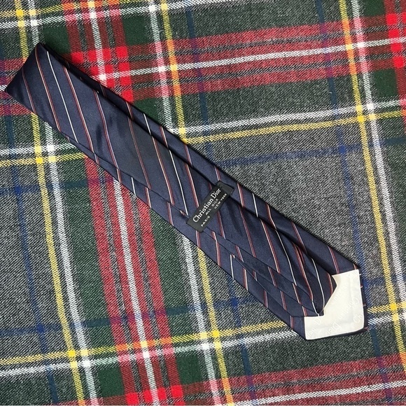 Christian Dior Navy Striped Silk Classic Neck Tie - Picture 6 of 6